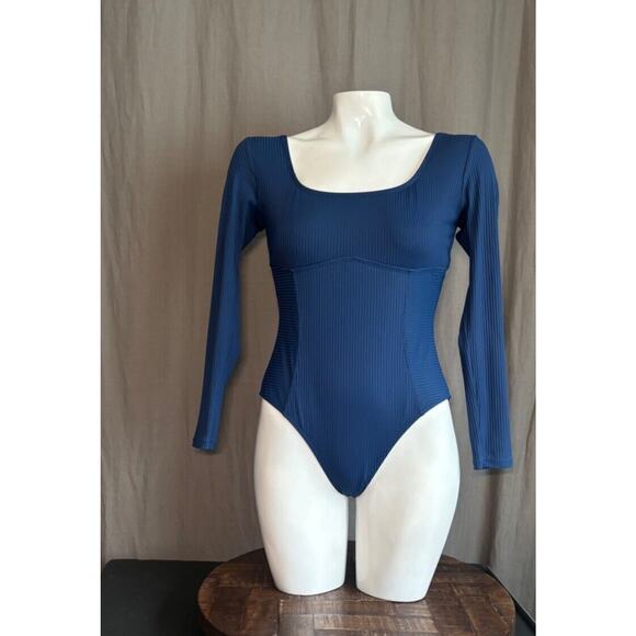 Celebrity Pink storm blue Bodycon Surf Suit L/S One Piece Size medium (7-9) - Picture 6 of 14